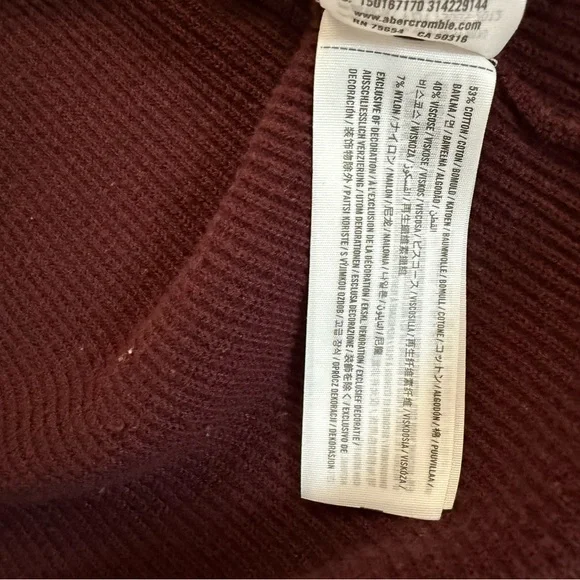 Abercrombie & Fitch burgundy cardigan, woman’s medium - Picture 4 of 4
